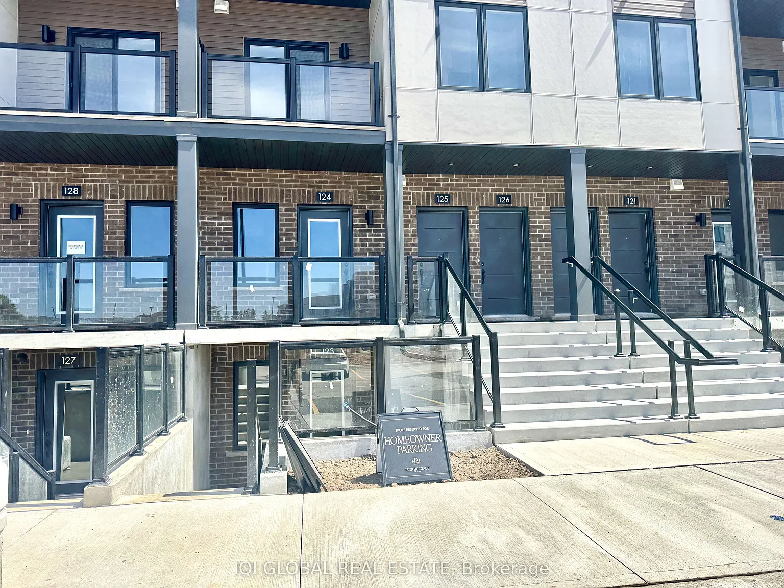 2 bed, $2,499 — Photo 1