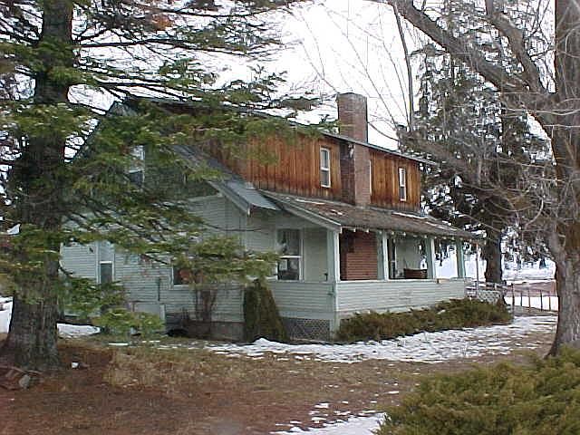 2nd image of 1303 N Tieton Rd