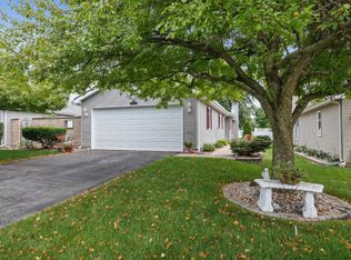 6945 Falcon Dr, Schererville, IN 46375