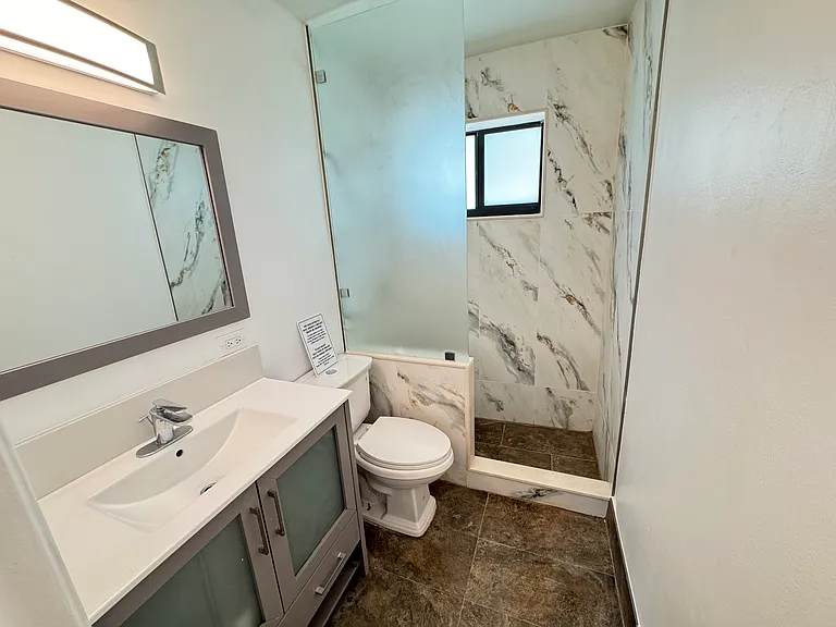 101 SE 14th Pl — Photo 8