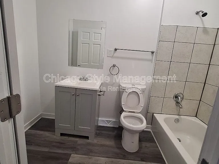 320 W 16th St #1 — Photo 7