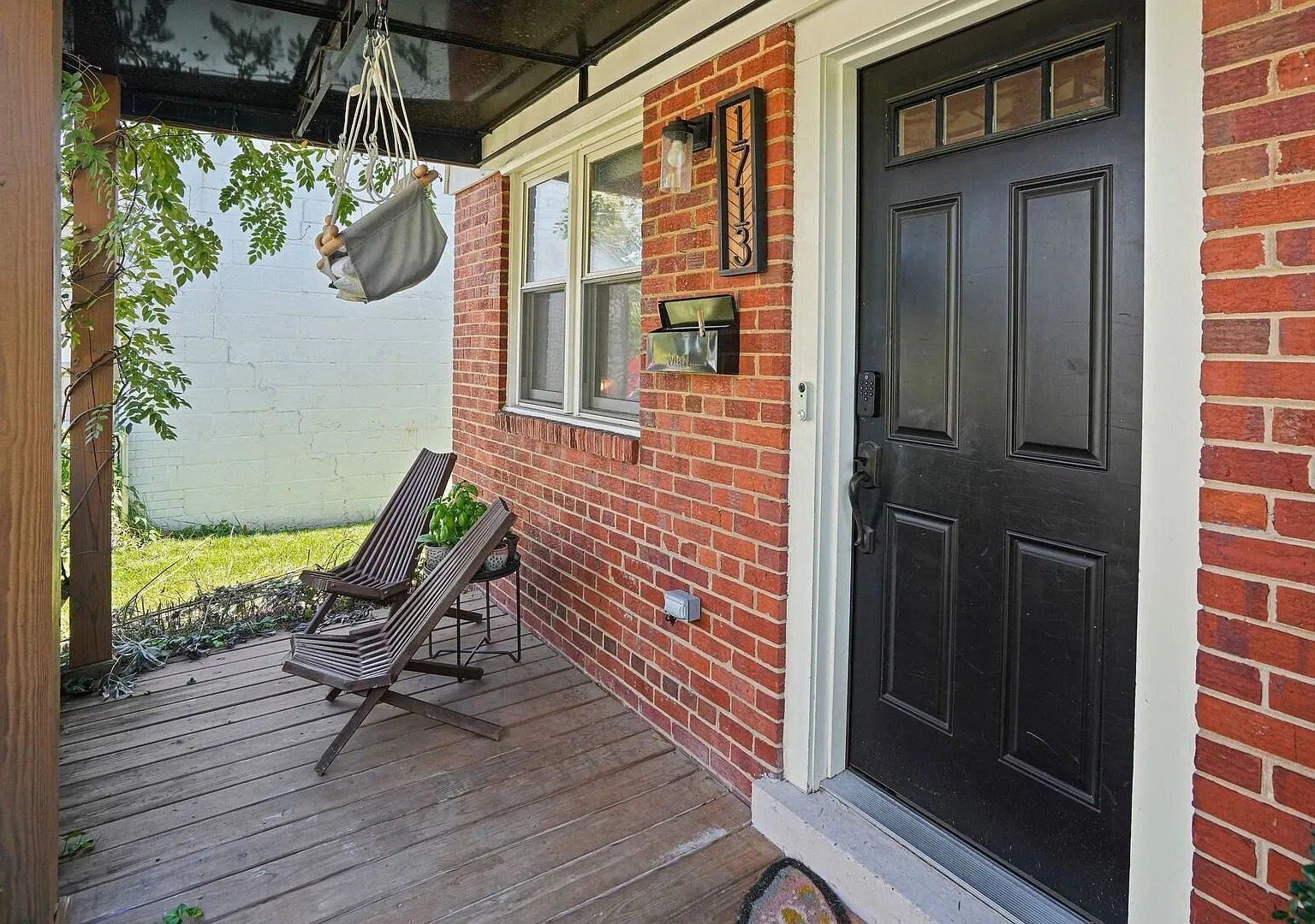 Bright Brookland 3BR Home with Private Deck, Landscaped Yard & Modern Kitchen — Photo 3