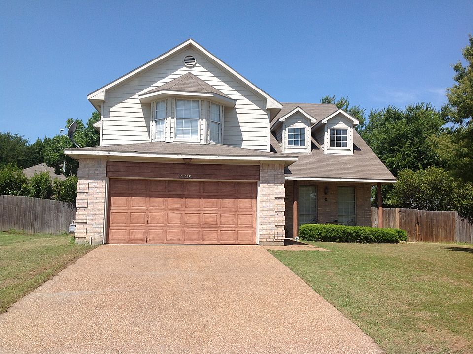 1st image of 2125 Carrington Ave