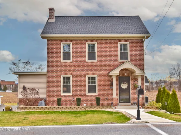 8038 Main St, Fogelsville, PA 18051