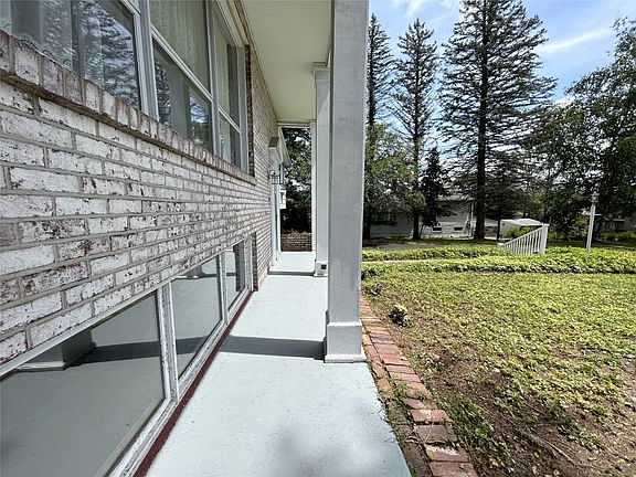 3rd image of 3541 Smith Dr