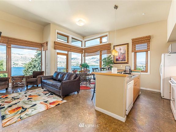 3rd image of 2220 W Woodin Ave #412