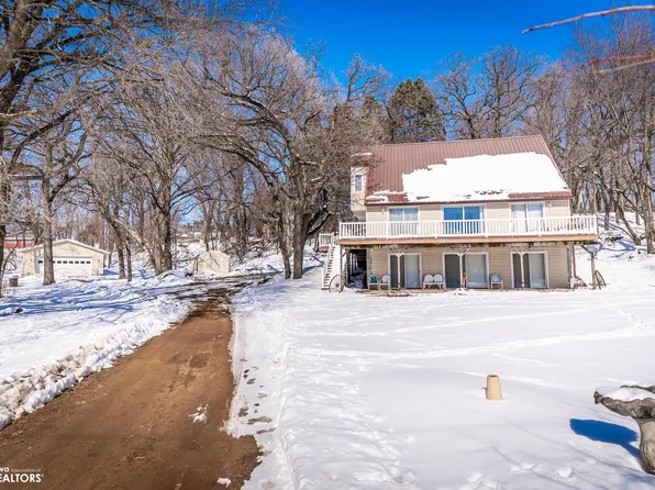 522 14th Ave, Eldora, IA 50627