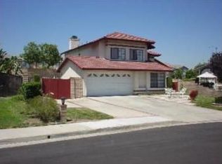 6860 Meadow Lark Ln, Chino, CA 91710