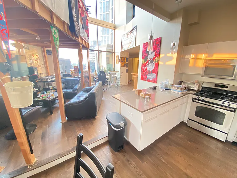 1127 Boylston St — Photo 4