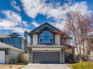 18519 E Chaparral Mnr SE, Calgary, AB T2X 3L3