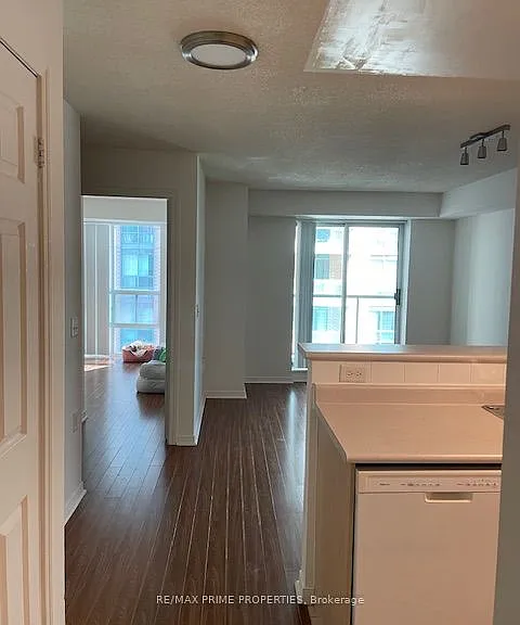 22 Olive Ave #807 — Photo 7