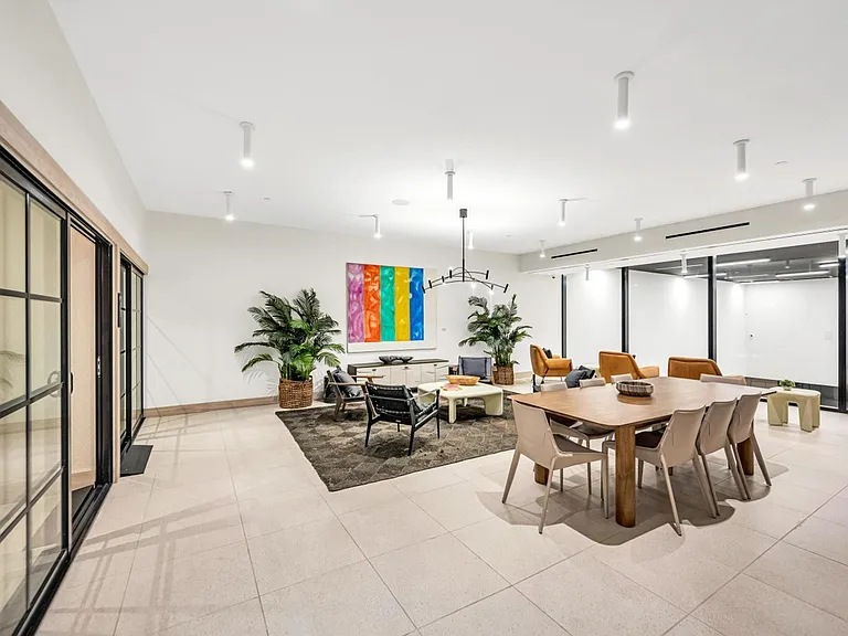 Building's Lounge