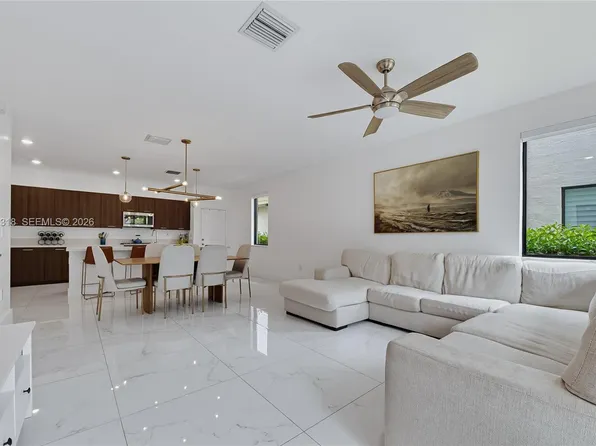 4605 NW 83rd Path, Doral, FL 33166