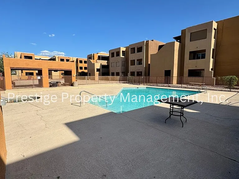 1810 S Blacklidge Dr #118 — Photo 1
