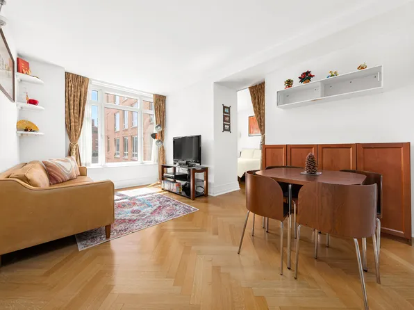 205 East 85th Street image 1 of 6