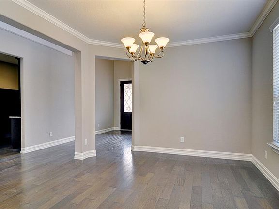 5th image of 8117 Shadow Wood Dr