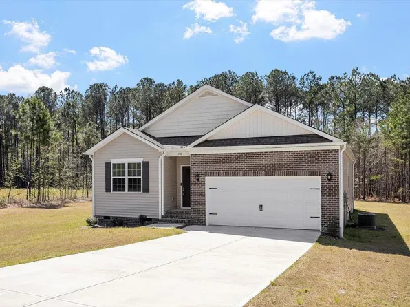 300 Babbling Creek Dr, Youngsville, NC 27596