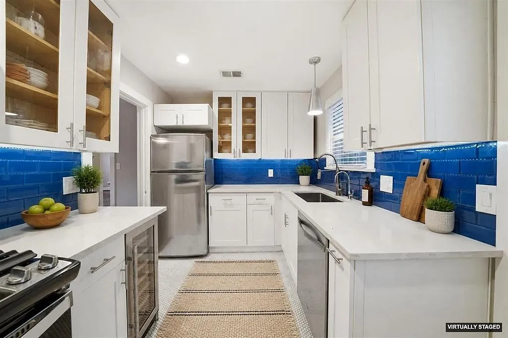 2 bed, 1.0 bath, 840 sqft, $1,750 — Photo 2