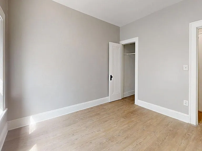 2684 Mayfield Rd — Photo 22