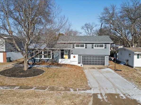 2612 Elm St, Davenport, IA 52803