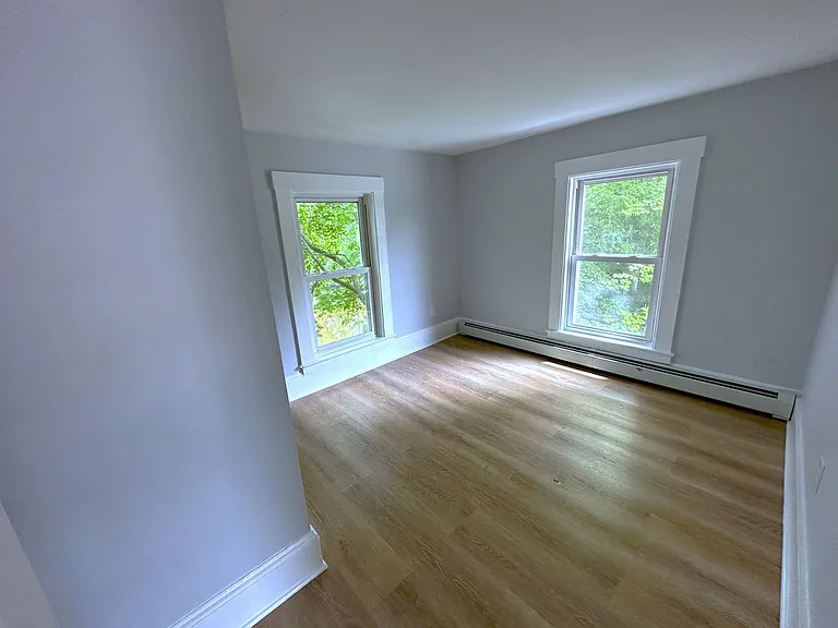 10 Shelby Ln — Photo 11