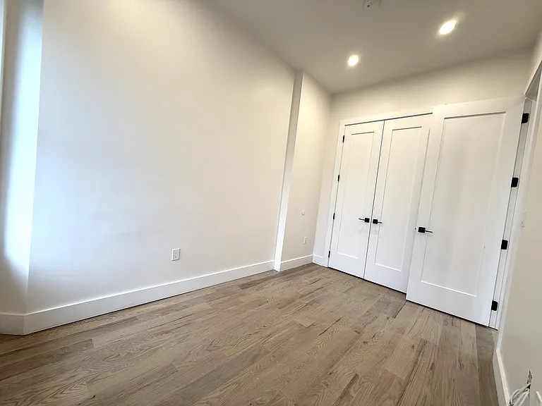 2324 Bedford Ave #3A — Photo 8