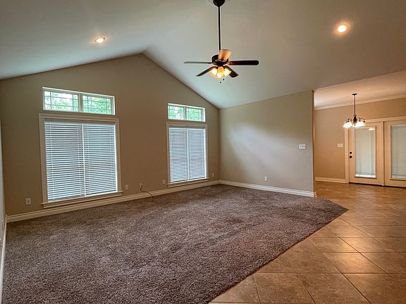 5th image of 272 Loma Vista Dr