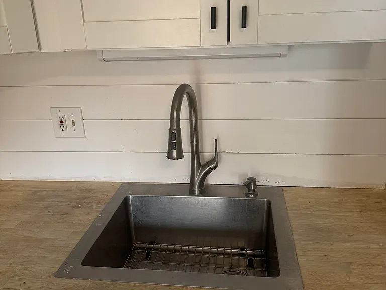 239 Old Farms Rd #5C — Photo 4
