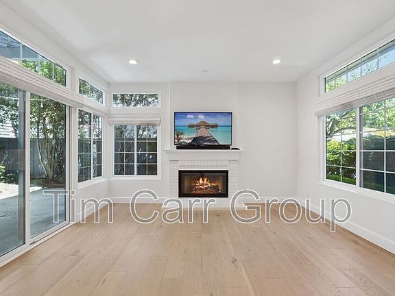 4th image of 3610 5th Ave #47