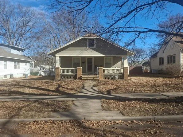 210 SW Kendall Ave, Topeka, KS 66606