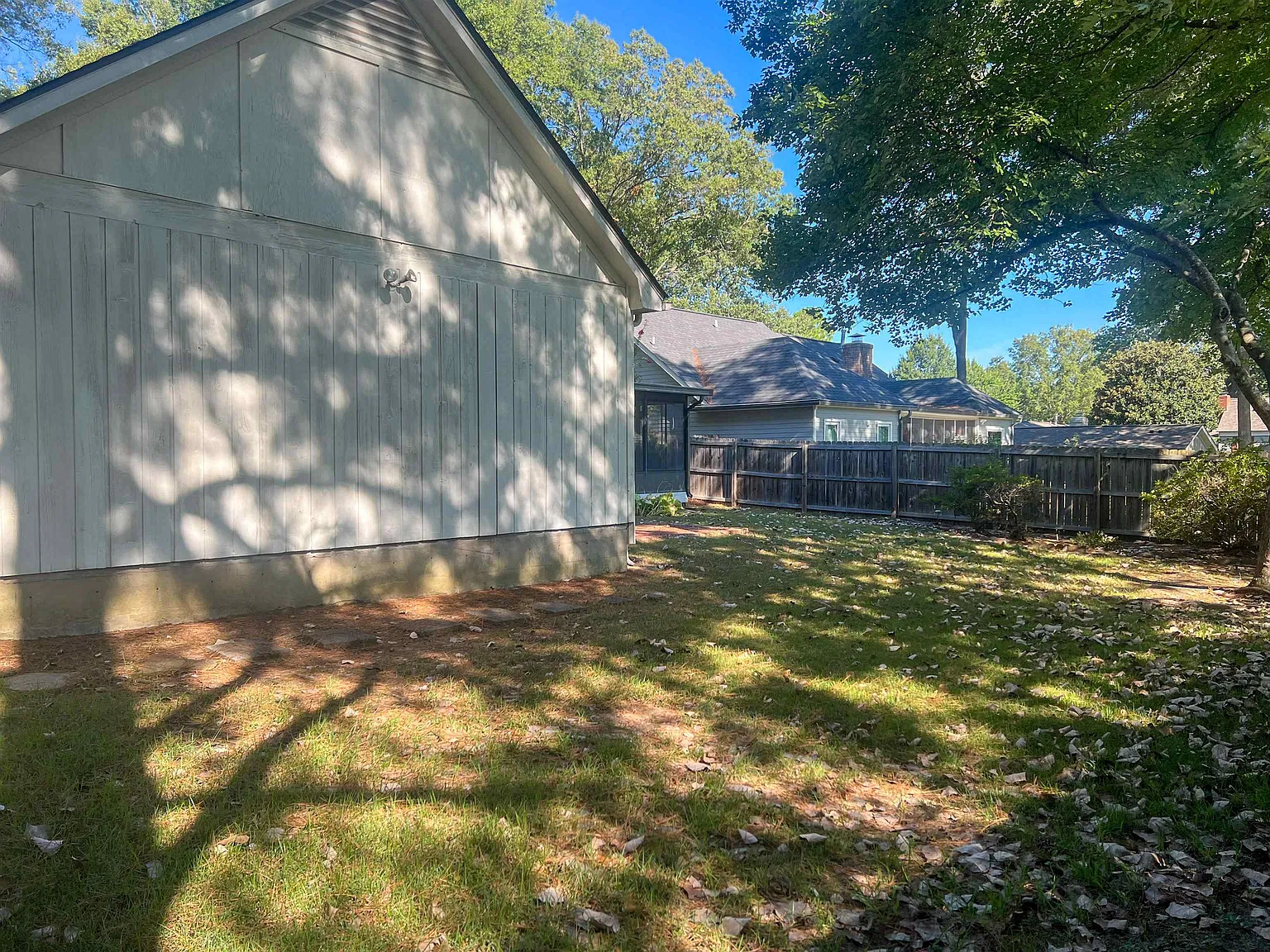 5 bed, 3.0 bath, 2543 sqft, $3,100 — Photo 2
