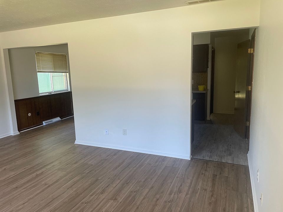Living Room view to Kitchen