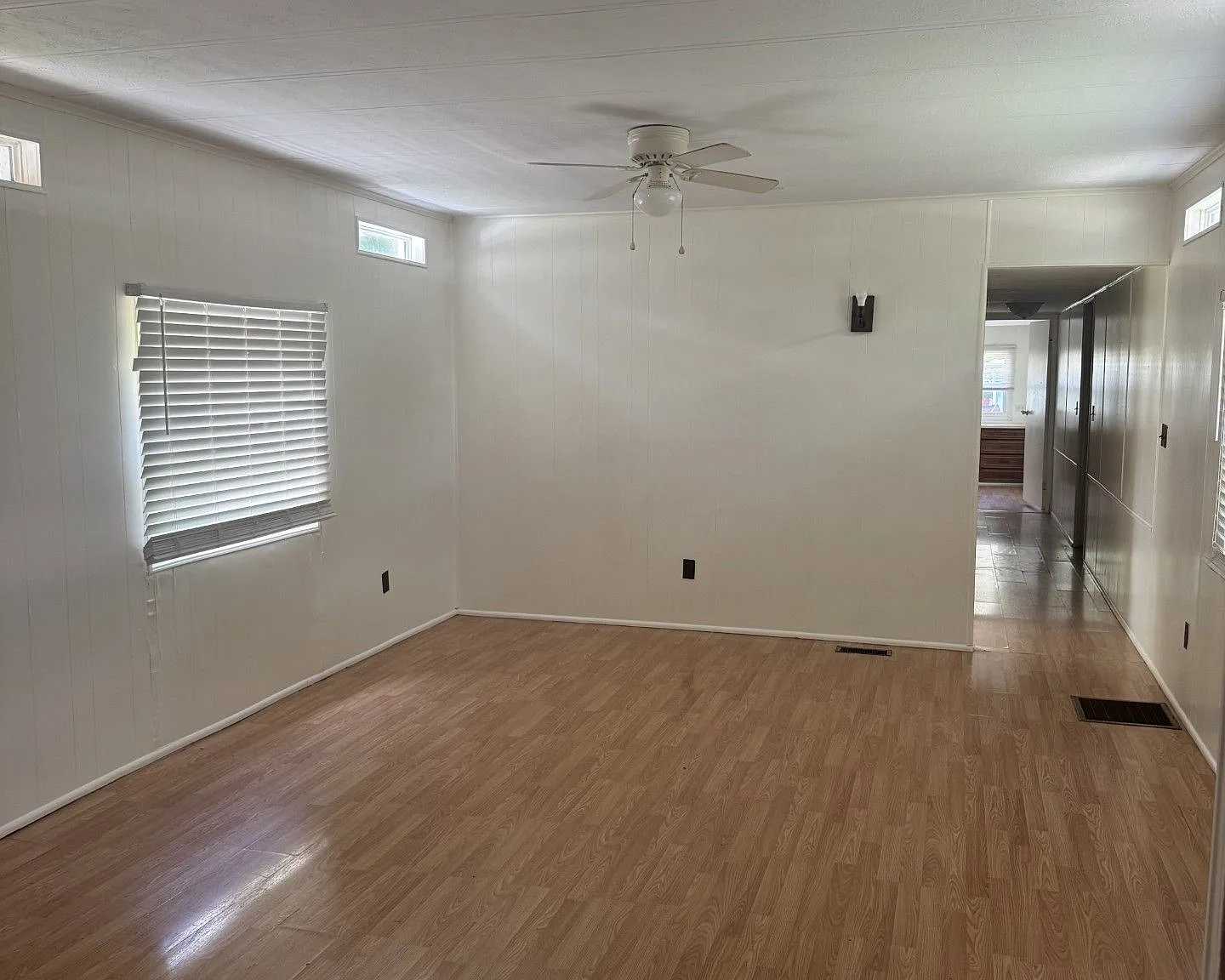 957 W Independence St — Photo 2