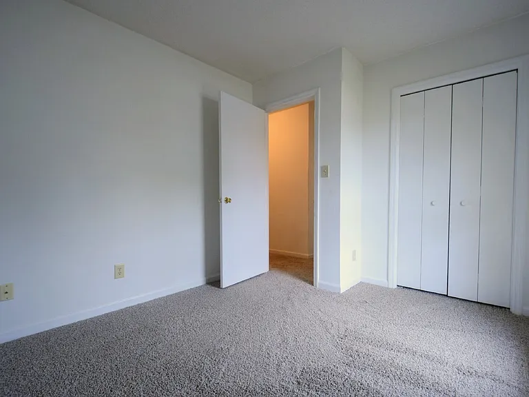 1328 Butterwood Cir — Photo 12