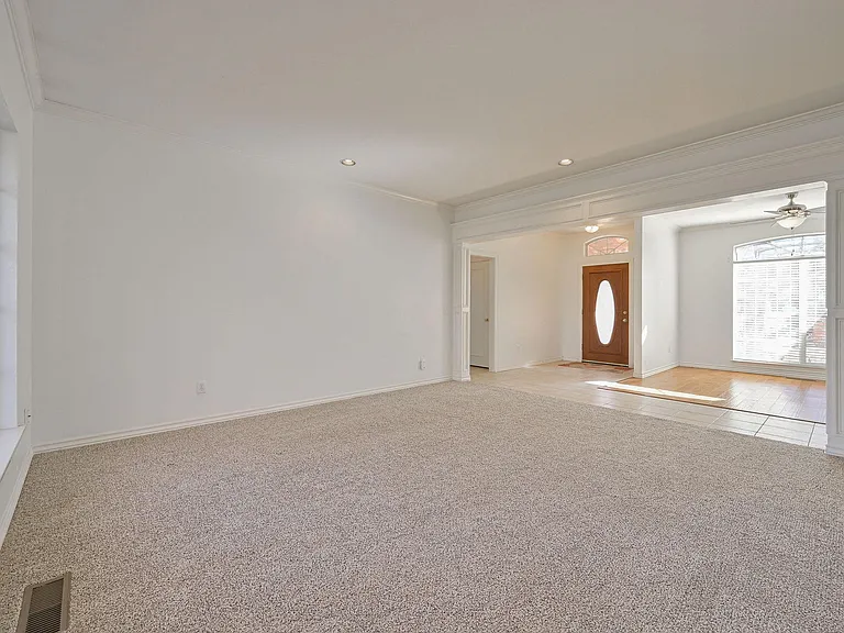 3929 Devon Dr — Photo 6