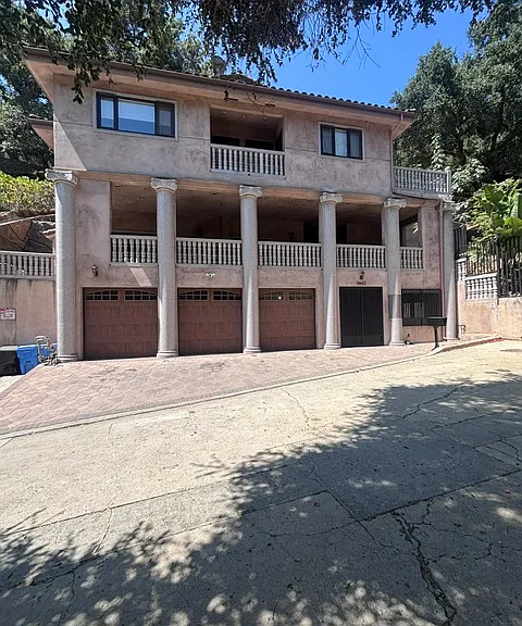 3662 Cadman Dr — Photo 1