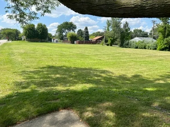 (undisclosed Address), Waukegan, IL 60085