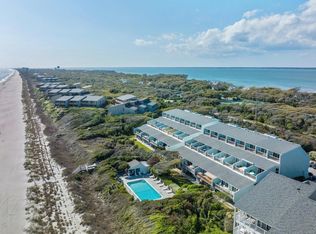 535 Salter Path Rd, Pine Knoll Shores, NC 28512