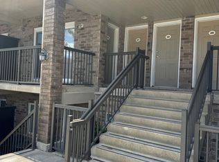 35 Mountford Dr #26, Guelph, ON N1E 0G6
