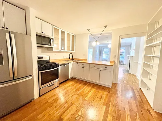 Rented by Bedford 6 Real Estate | media 15