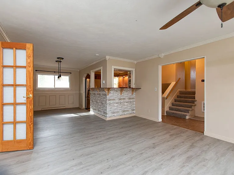 10 Warren Dr — Photo 10