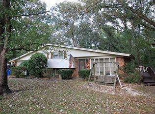 1372 Chancellor Dr, Claremont, NC 28610