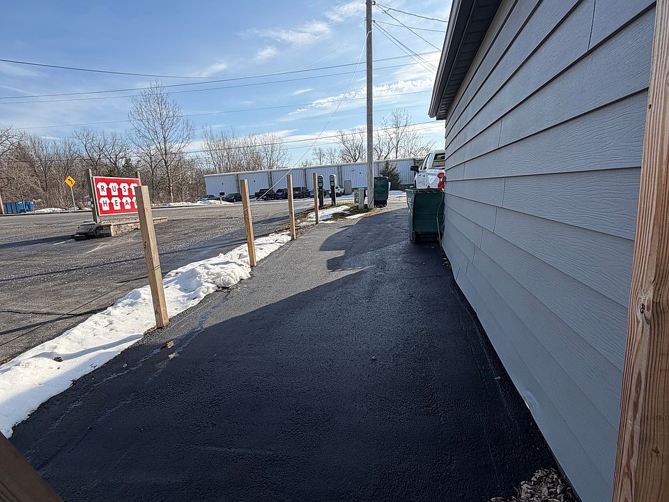 1st image of 1456 S State Road 2