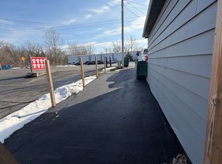 1456 S State Road 2, Valparaiso, IN 46385