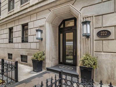 222 E Chestnut St APT 3D, Chicago, IL, 60611