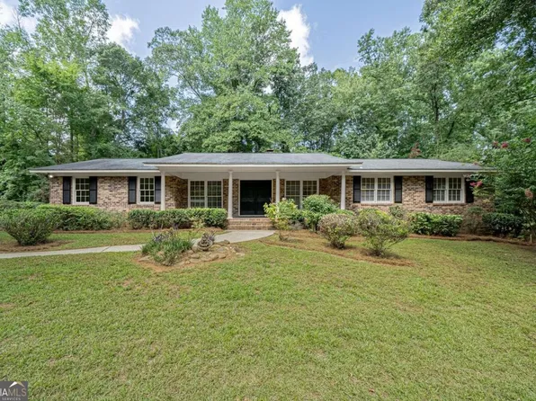 255 Weatherly Woods Dr, Winterville, GA 30683