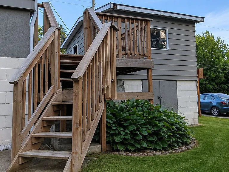 154 Simcoe St #BASEMENT — Photo 11