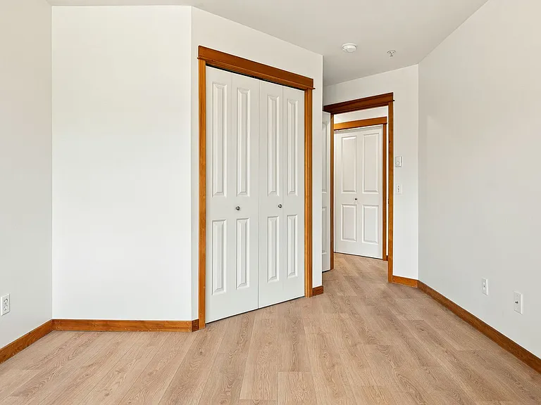 2-Bedroom Apartment for Rent at North Admiral Court - West Seattle — Photo 14
