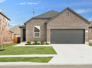 3913 Legend Hl, New Braunfels, TX 78130