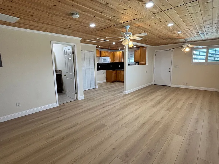 8096 Juniper Ave — Photo 24